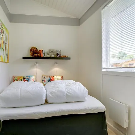 Holiday home Clarabelle - 700m From The Sea In Ne Jutland By Interhome